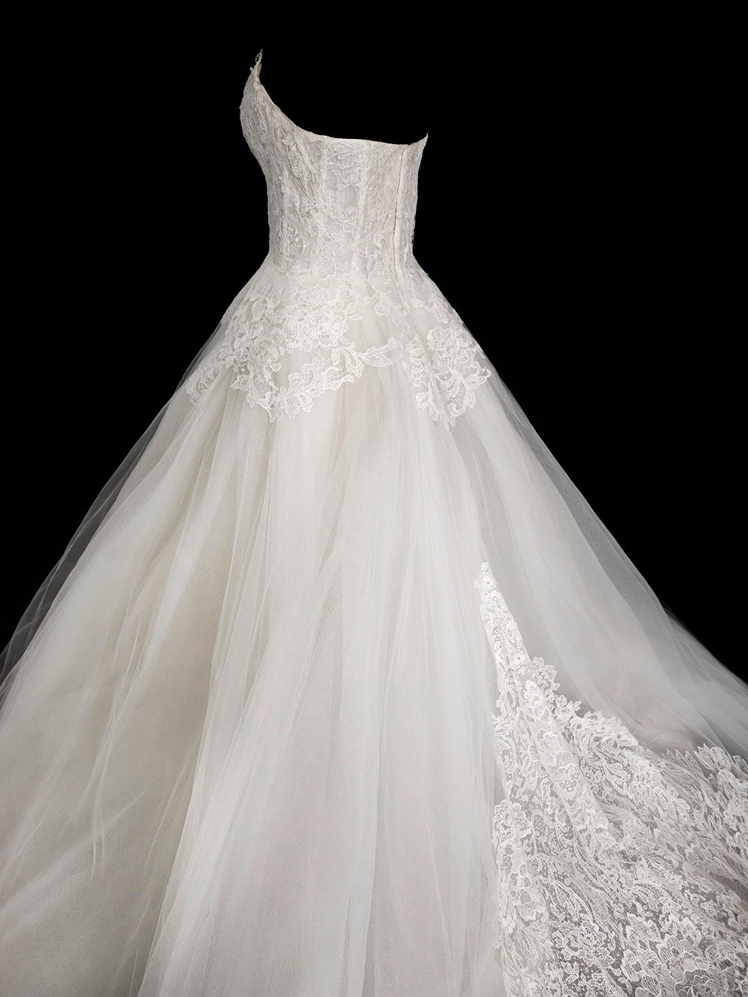 Search – Vera Wang