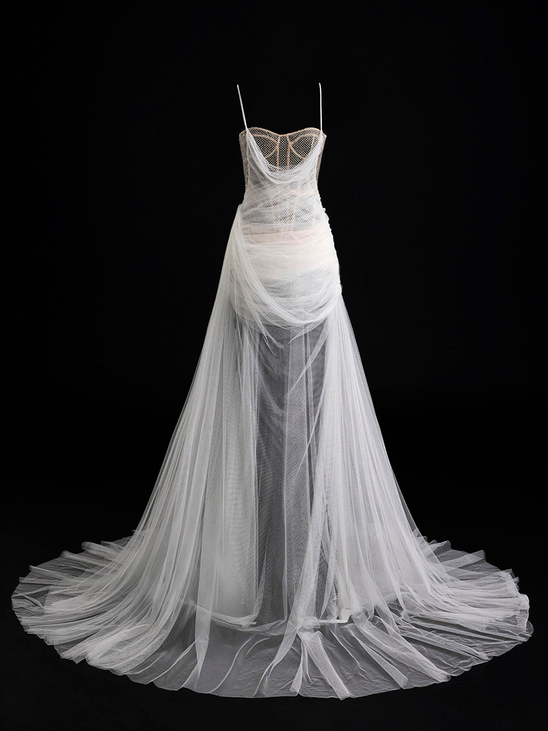ANNLYNN – Vera Wang