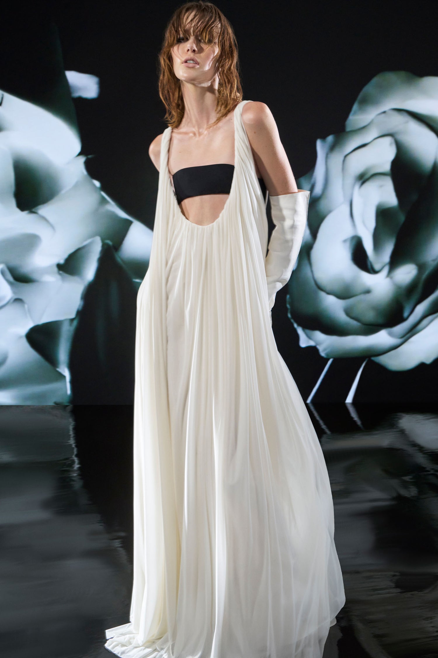 Vera Wang Haute Fashion Ready To Wear Vera Wang Haute Fashion Ready To Wear